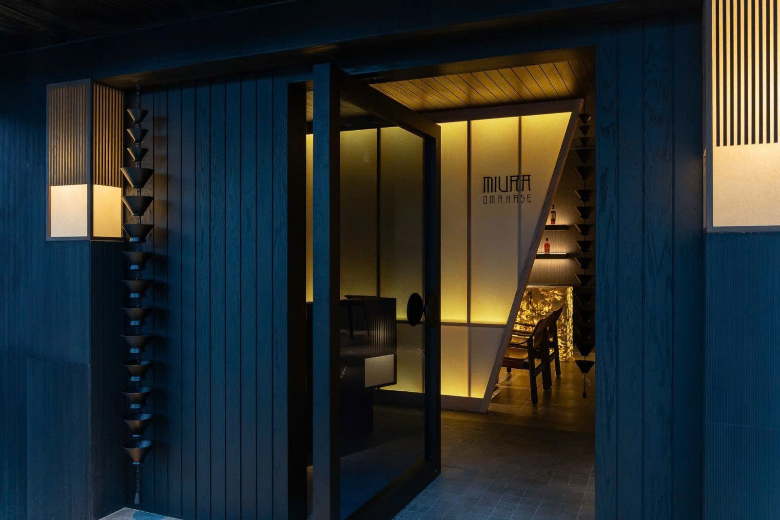 Bố trí nội thất nhà hàng Minimal Luxury